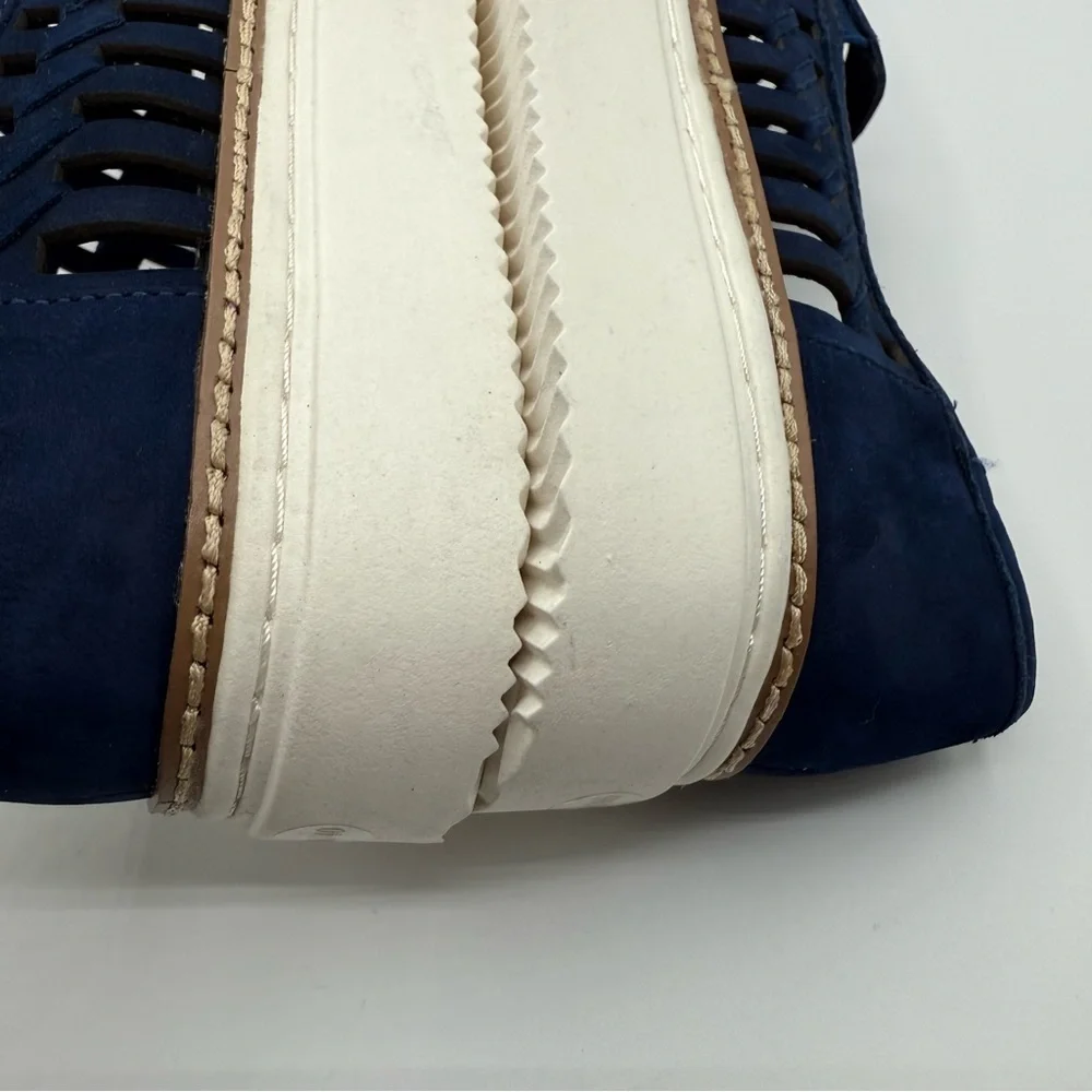 Vince Camuto Romeena Navy Blue Perforated Platform Slip-On Sneaker Size 9